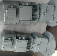 反应釜用R47减速机电机RF47DRE90M4